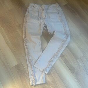 Made in Italy 🇮🇹 stretch fabric Italian joggers. NWOT. Size M